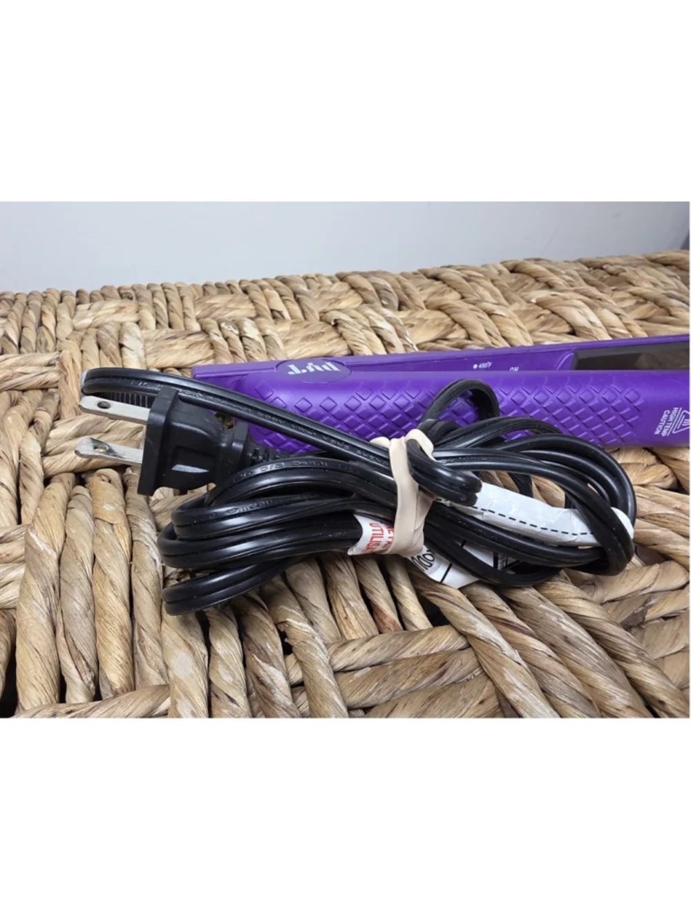 Pyt ceramic styling